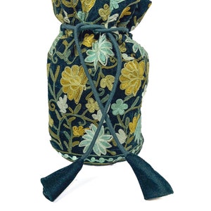 Bolso Potli bordado Aari de terciopelo verde botella, bolsos de boda, bolsos de regalo, bolso vintage, bolso de mano, bolso bordado, bolsos de mujer, bolso de moda