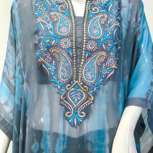 Grey Tie n Dye Georgette Kaftan Kurti with Kashmiri Aari and Tilla Embroidery, Women Embroidered Kaftans, Loose Women Tunic Dress