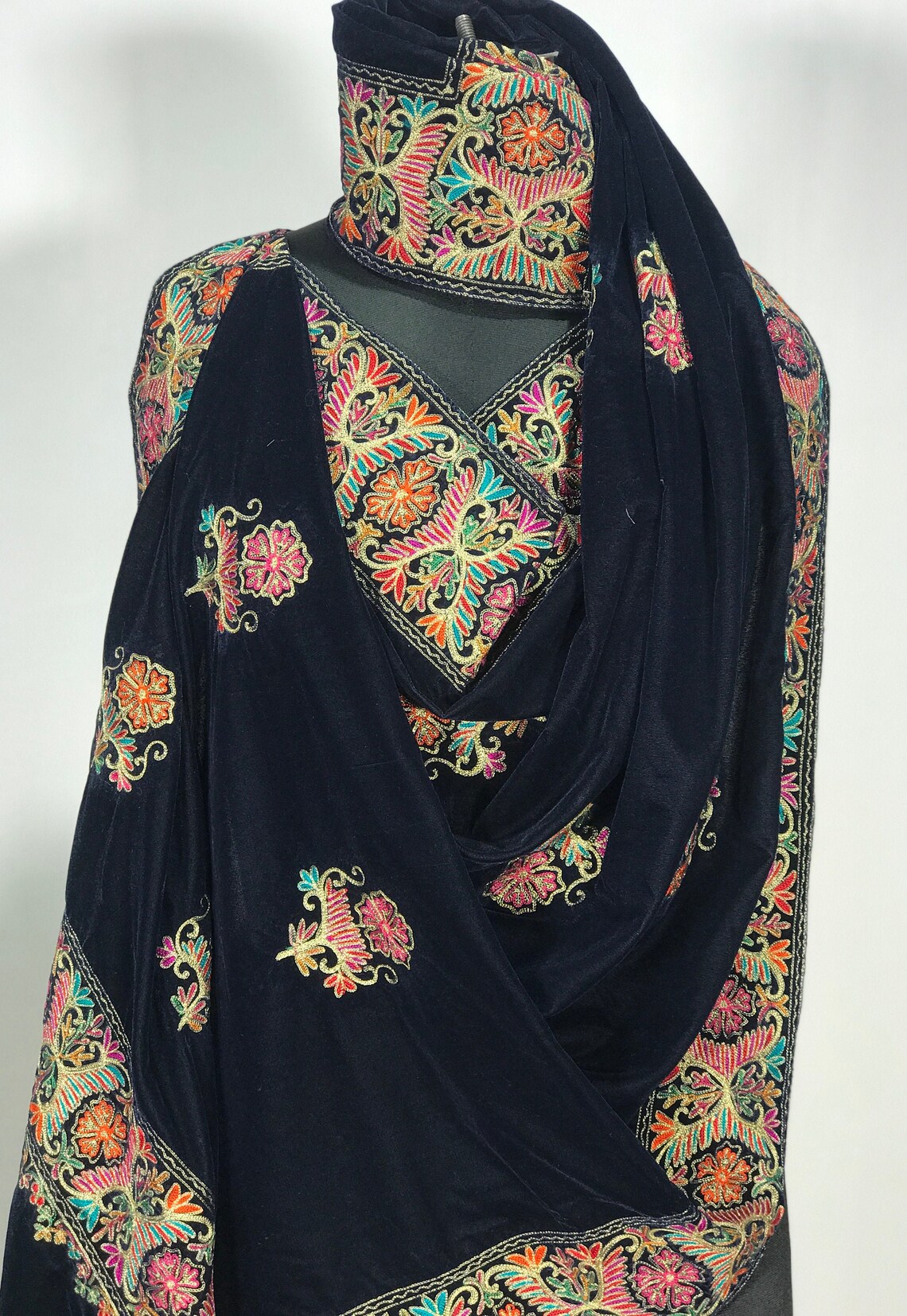 Black Velvet Stole With Floral Pattern Thread Embroidery Etsy