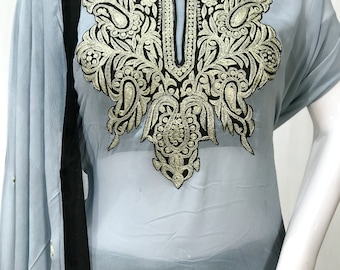 Abito Kashmiri – Salwar Kameez in georgette con ricamo Tilla Patch.