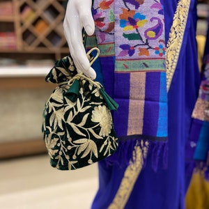 Green Velvet Zari Embroidered Potli Bag, Wedding Favor Bags, Gift Bags, Vintage Style Bag, Embroidered Bag, Women Bags, Fashion Bags