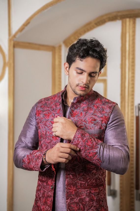 Buy ONNIX Men's Silk Kurta Pajama With Modi Jacket, nehru Jacket With Kurta  Pajama, Wedding Dress For Men, Indian Waistcoat For Men Online at Best  Prices in India - JioMart.