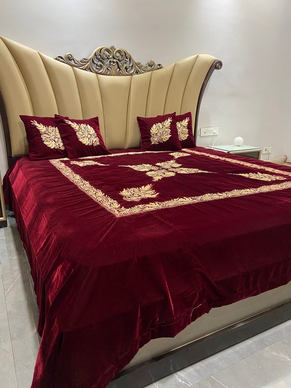 Bed sheet with cushion cover sales