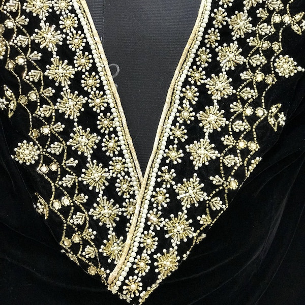 how to style velvet shawl