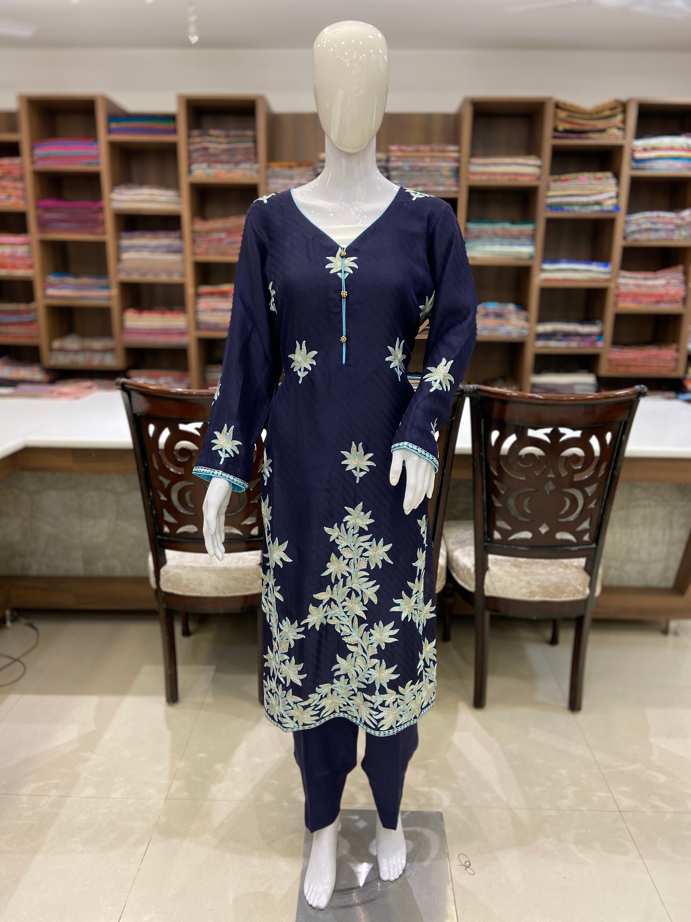 kashmiri embroidery ladies suits