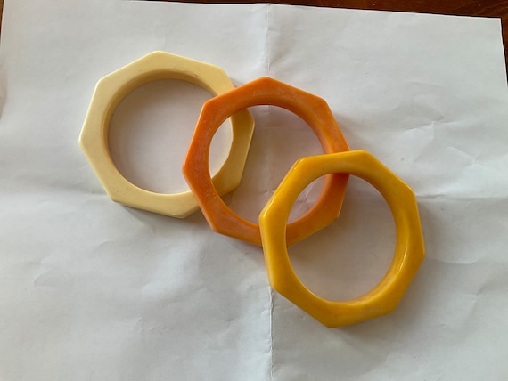 1940’s BAKELITE OCTAGON BRACELETS (3) - image 1