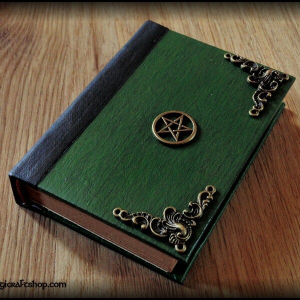 Charmed Book Of Shadows with pentacle symbol and blank pages - 11x8 cm