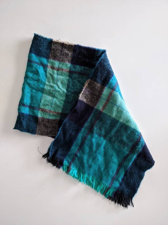 Knit Tartan Scarf - Vintage Green Tone on Tone Wo… - image 2