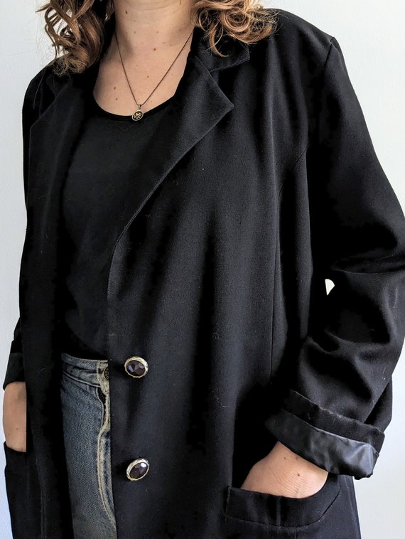Oversized Minimalist Black Blazer w Blingy Button… - image 5