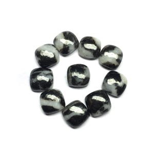 Lote de 10 piedras preciosas sueltas de cabujón de búfalo blanco con base plana de 3, 4, 5, 6, 7, 8, 9, 10, 11, 12, 13, 14, 15, 16, 17, 18, 19 y 20 mm.