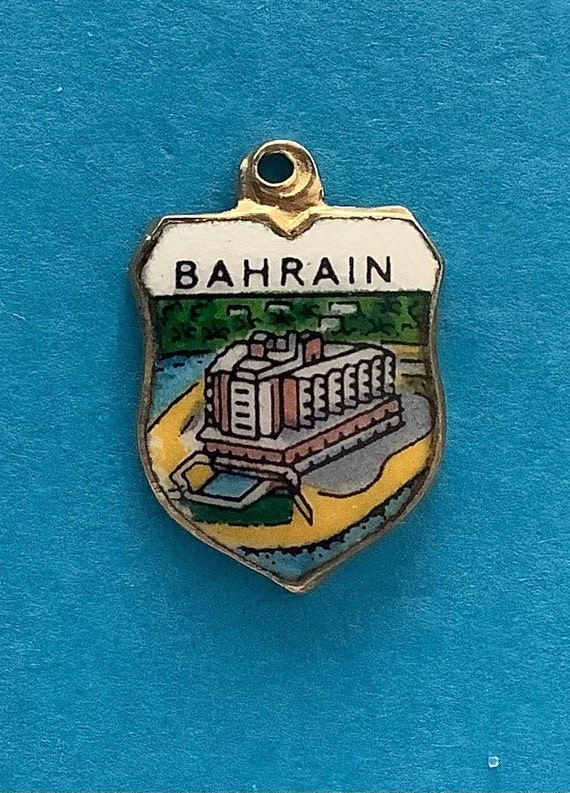 Bahrain Shield Charm, Enamel Travel Shield, Silver