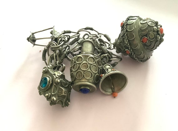 Vintage Silver Charm Bracelet Peruzzi Style Europ… - image 3