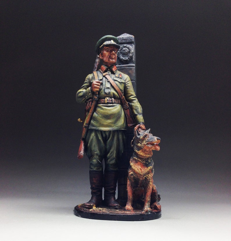 Tin Soldiers USSR World War II 54-60 mm Border guard with a banner 