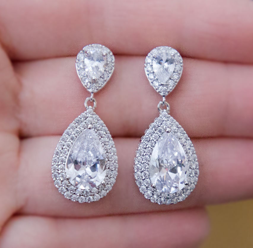 Teardrop wedding earrings deals