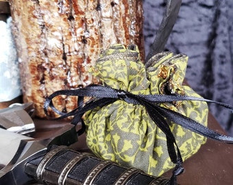 SMALL Reversible Green and Gold Dice Bag / Dice Bag / DnD Dice Bag / Dice Pouch / Drawstring Pouch