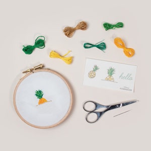Hello Pineapple EASY EMBROIDERY Kit image 1