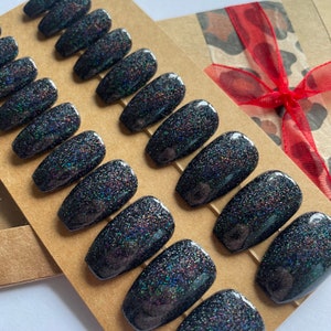 Black Holographic Glitter Press On Nails, Set of 20.