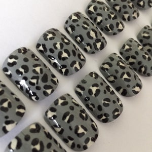 Grey and White Animal Print False Nails, Leopard Print Press on Nails.