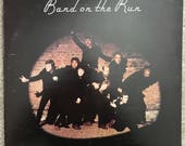 Paul McCartney Wings, Band on the Run, original 1973 EMI Records, SO-3415, Apple Records, includes inner photo sleeve and poster