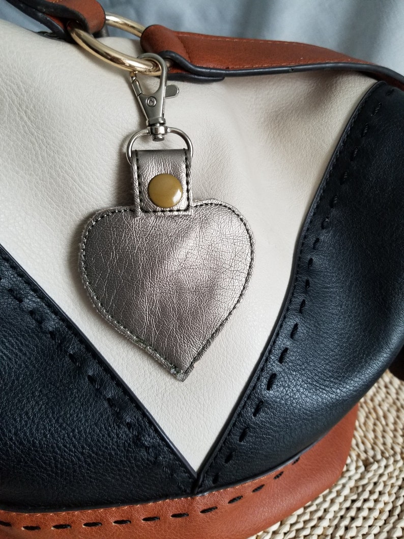 Ith snap tab blank key fob design jessecmault in the hoop key  etsy