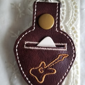Guitar pick holder snap tab In the hoop embroidery template. Guitar pic case key fob pattern, ITH machine embroidery file, digital design image 4