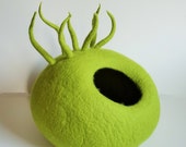 Handmade Felted wool Cat bed, pet cave, cat house, pet teepee, cat cave, Modern cat furniture, igloo, cat nap cocoon, unique gift pet lover