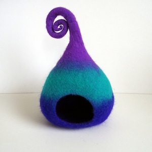 Felted wool pet cave, House for Ferret, Rat, cavy, Hedgehog, Small pet cage accesorie, Pet home, teepe, Modern pet furniture, igloo, cocoon