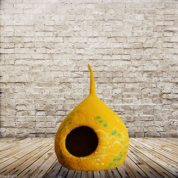 Felted woolen Cat bed +gift mat, Cave, Modern cat furniture, pet sleep teepee, igloo, catnap cocoon, pussy snoozer  Size M 4-5 kg 9-11 pound