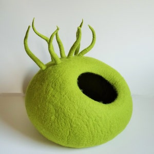 Handmade Felted wool Cat bed, pet cave, cat house, pet teepee, cat cave, Modern cat furniture, igloo, cat nap cocoon, unique gift pet lover