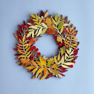 Archivos cortados con láser de corona de otoño, corona de otoño svg, hojas de calabaza Corte láser de corona para la decoración de la puerta principal, hojas en capas adornan el archivo cnc