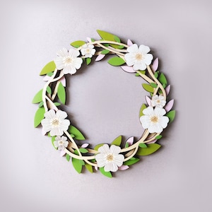 Couronne de fleurs avec marguerites découpées au laser, fichiers de découpe laser pour décoration murale, couronne en bois multicouche pour décoration de porte d'entrée, fichier cnc, couronne florale svg