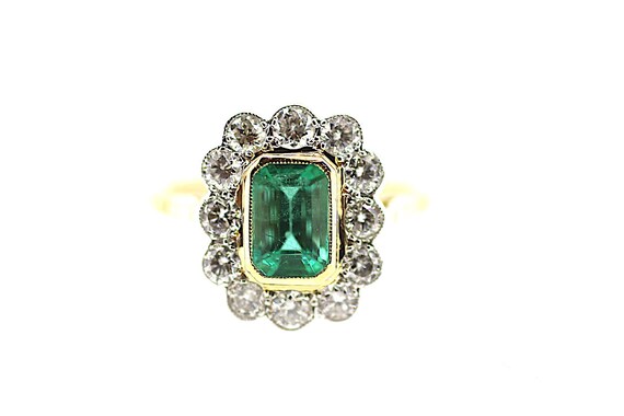 Vintage Emerald Diamond Ring / Green Emerald Vinta