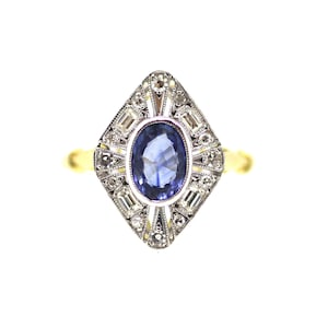 18ct British Art Deco Sapphire Ring / Diamond Sapphire Art Deco Ring / Gold Art Deco Ring / Light Blue Sapphire Ring / 18ct Art Deco Ring