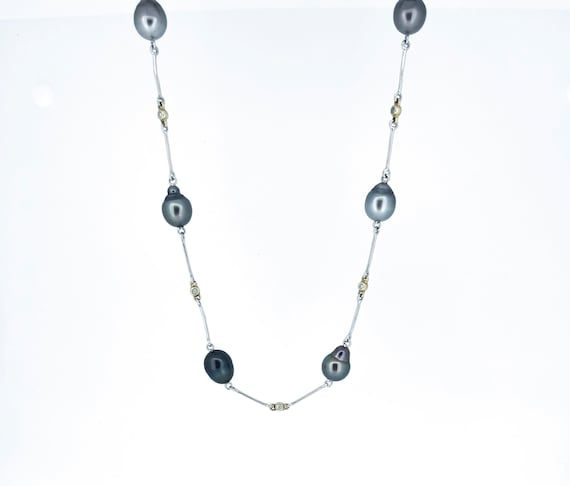 14ct タヒチ黒真珠とダイヤモンドのネックレス/タヒチ黒真珠の 