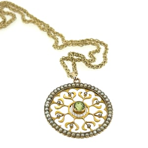 9ct Art Nouveau Peridot & Seed Pearl Necklace/Vintage Necklace/Necklace/Peridot Necklace/Vintage Jewellery/Art Nouveau Pendant.