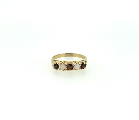 9ct Yellow Gold, Garnet & Opal Ring/9ct Gold Ring/Garnet Ring/Vintage Jewellery