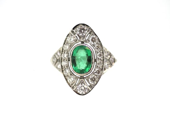 Platinum Art Deco Emerald Diamond Ring / Art Deco