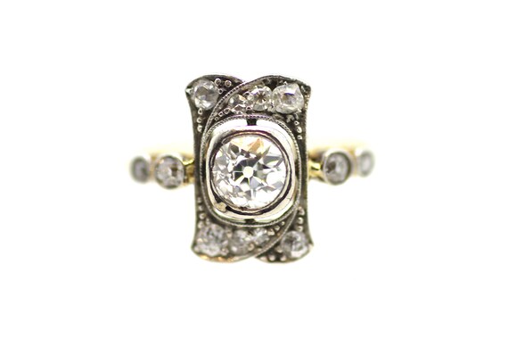 Ornate Art Deco Diamond Ring / British Art Deco Di