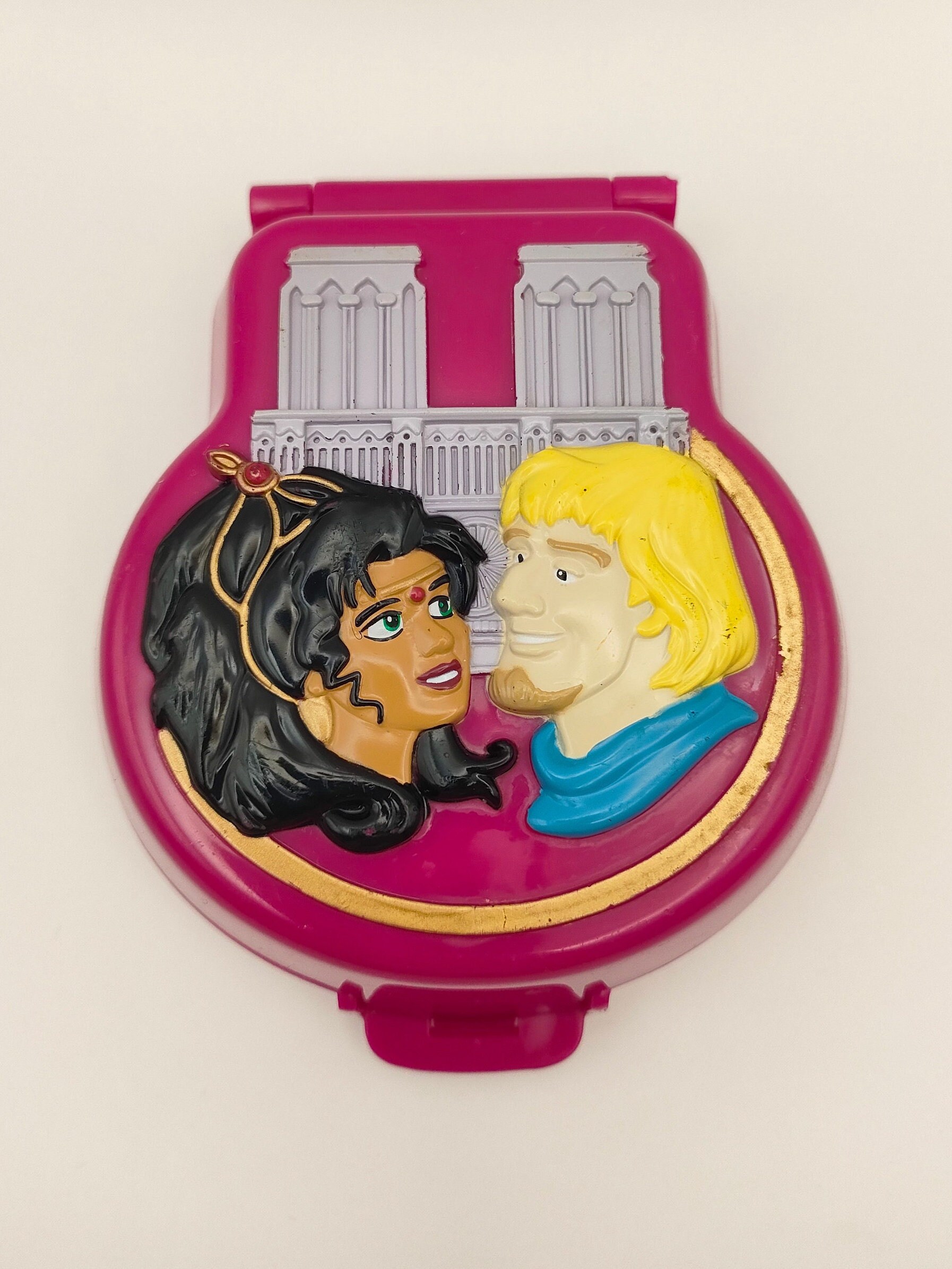 Vintage Disney HUNCHBACK OF NOTRE DAME Once Upon A Time Polly Pocket 1