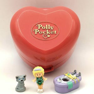 1991 Polly Pocket Bath Time Ring and case