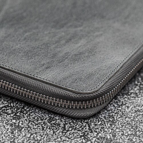 Leather Zippered A5 shops Leuchtturm1917 Notebook Folio - Crazy Horse Smoky