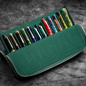 Leather Zippered Magnum Opus 12 Slots Hard Pen Case with Removable Pen Tray - Crazy Horse Forest Green