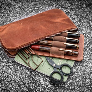 Slip-N-Zip 4 Slots Zippered Pen Pouch - Crazy Horse Tan