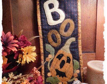 Jack O' Lantern Halloween Wall Hanging Wool Applique Pattern Download by Diane Knott LLC - Suitable for wool and fusible cotton
