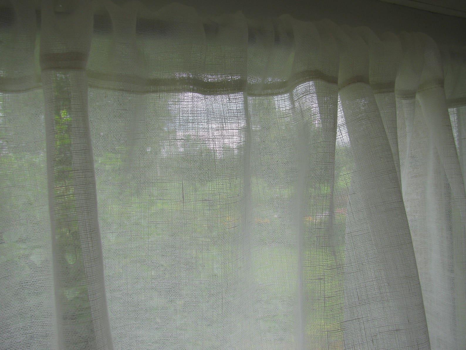 White Flower Cafe Embroidered Curtain
