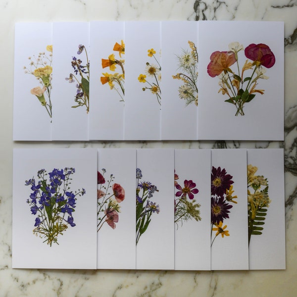 La collection Bouquet - Ensemble de 6 ou 12 | Cartes de vœux vierges avec enveloppes en lin blanc | Reproduction imprimée de motifs de fleurs pressées