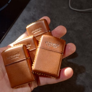 Modello di copertura Zippo in pelle
