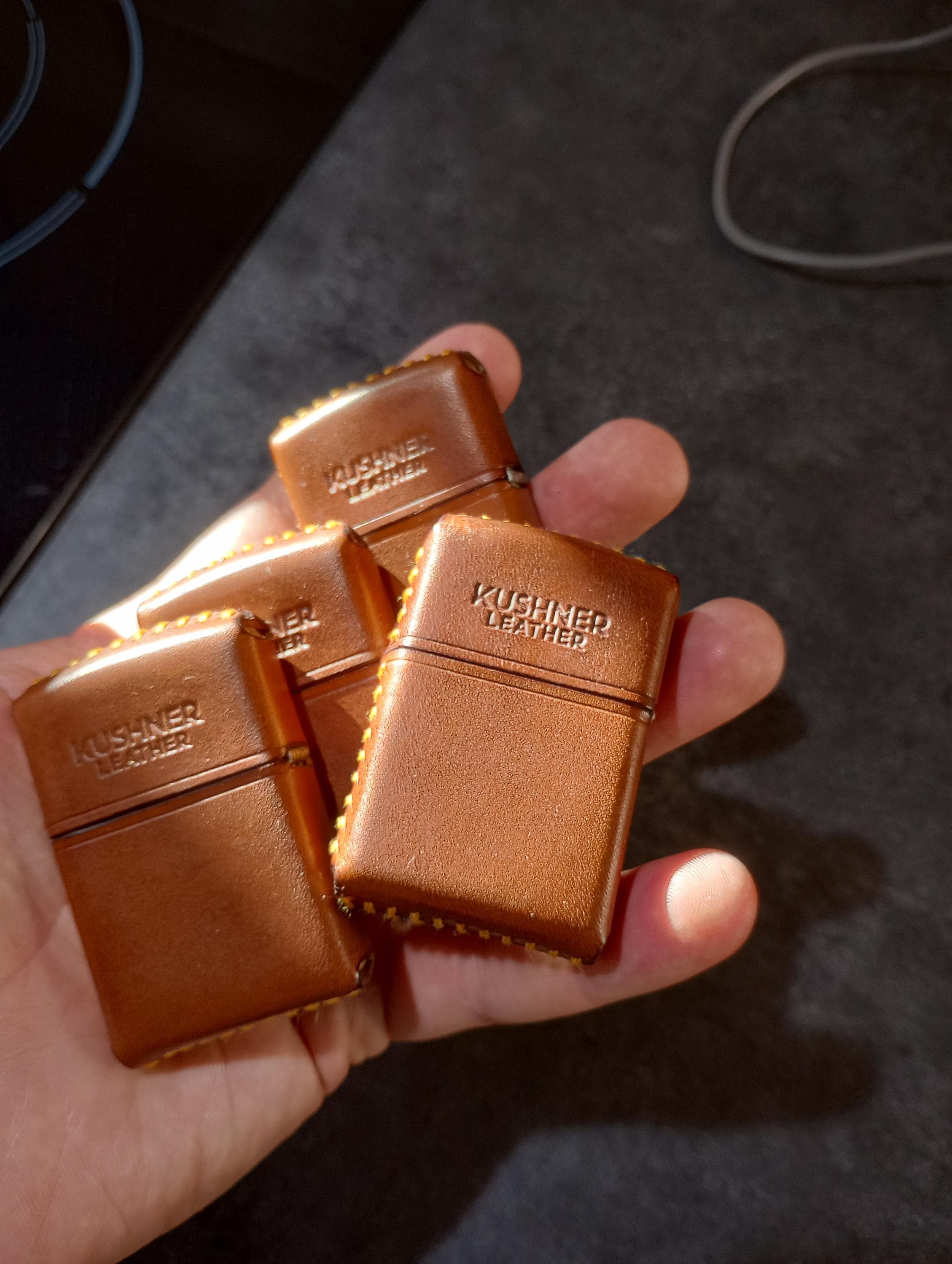 Zippo Cover Resistente Per Accendino A Benzina Con Incisione Laser Personalizzata - Motivo 'Leggenda' - Colore Cromato - Regalo Uomo Donna - 3