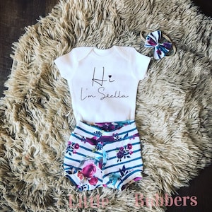 Personalized Baby Girl Coming Home Outfit, Baby girl Name bodysuit, Floral Coming Home Outfit