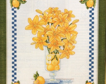 Beau Vase Floral citrons & lis point graphique motif couture X-point de croix